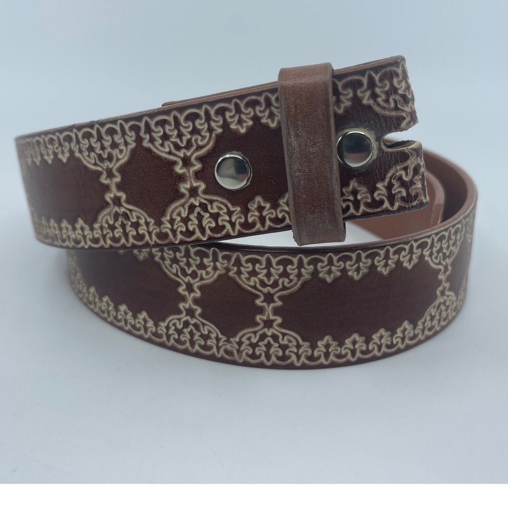 Genuine Leather Belt Brown Embossed Pattern Size Small‎ no buckle whip stitch